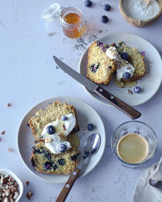 Saftiges Heidelbeerbrot mit Joghurt