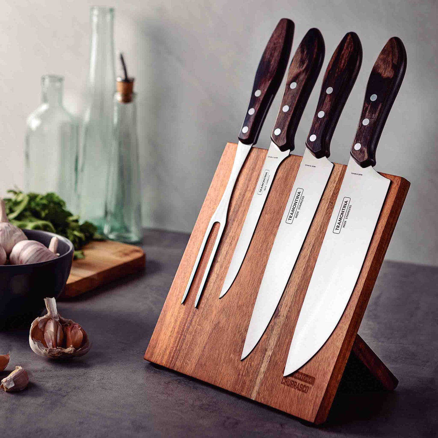 CHURRASCO Magnetischer Messerblock mit Grill- und Tranchierset